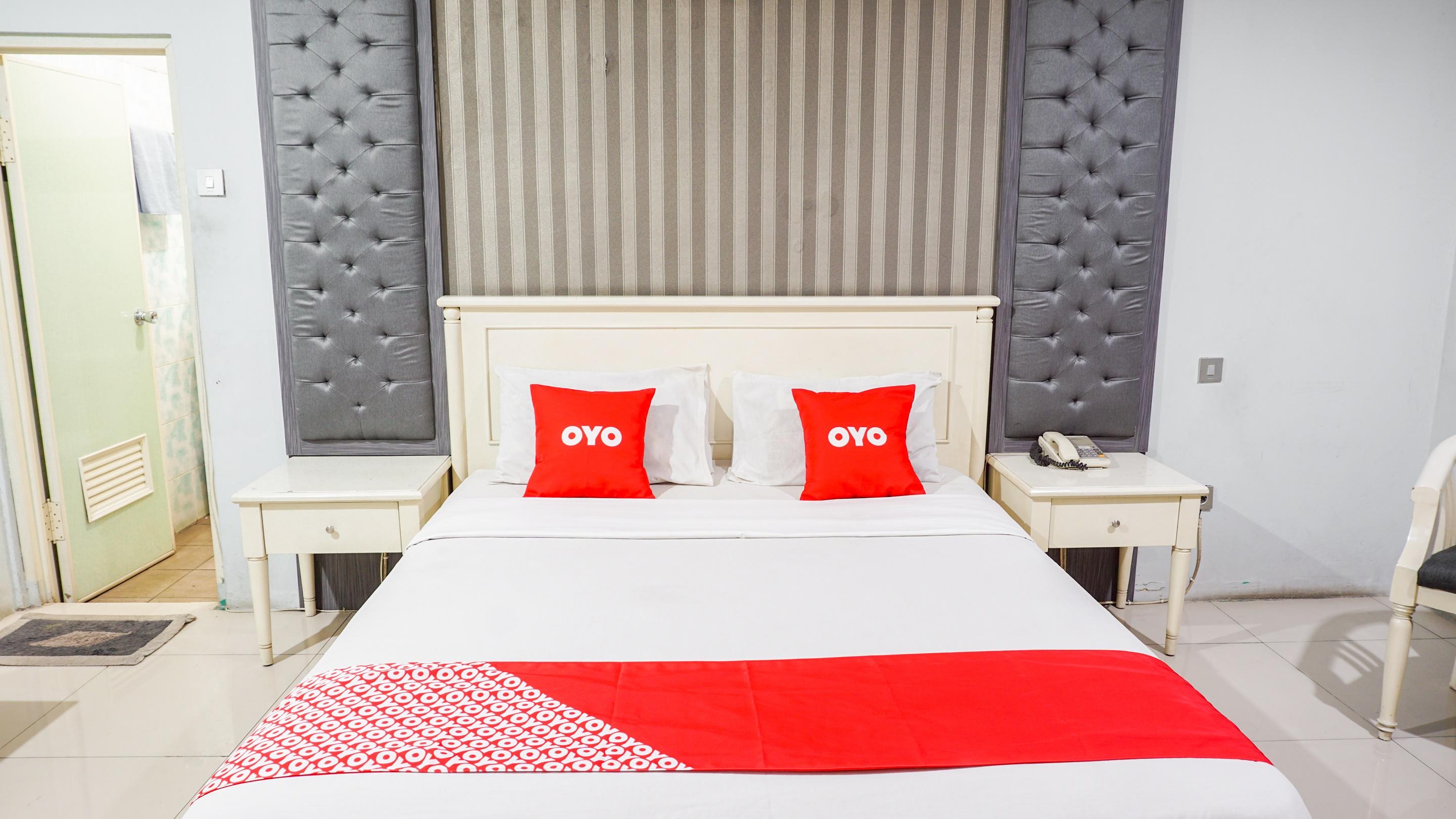 Oyo 2085 Chrysanta Hotel Бандунг Екстериор снимка