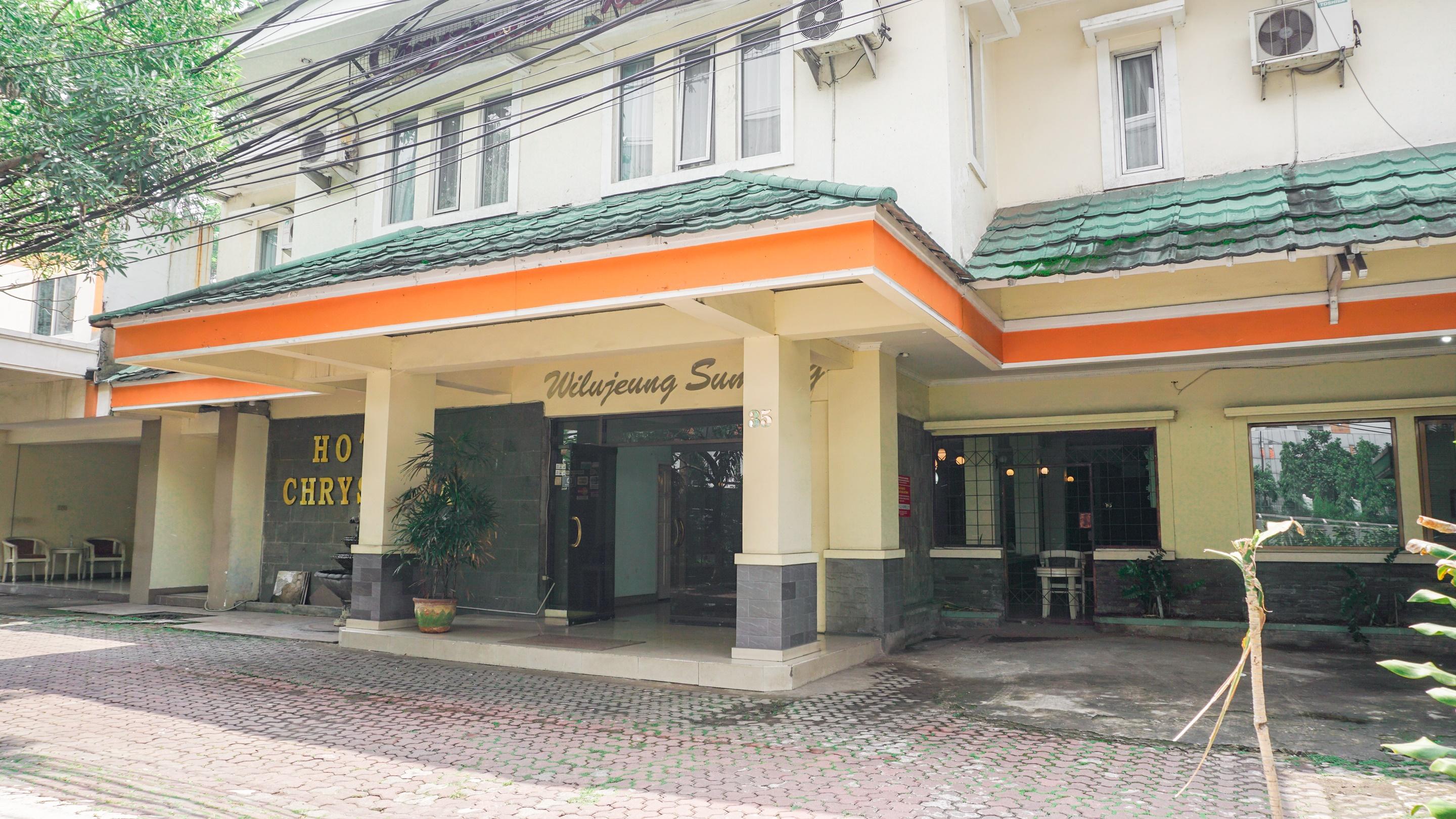 Oyo 2085 Chrysanta Hotel Бандунг Екстериор снимка