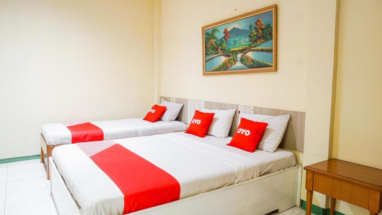 Oyo 2085 Chrysanta Hotel Бандунг Екстериор снимка