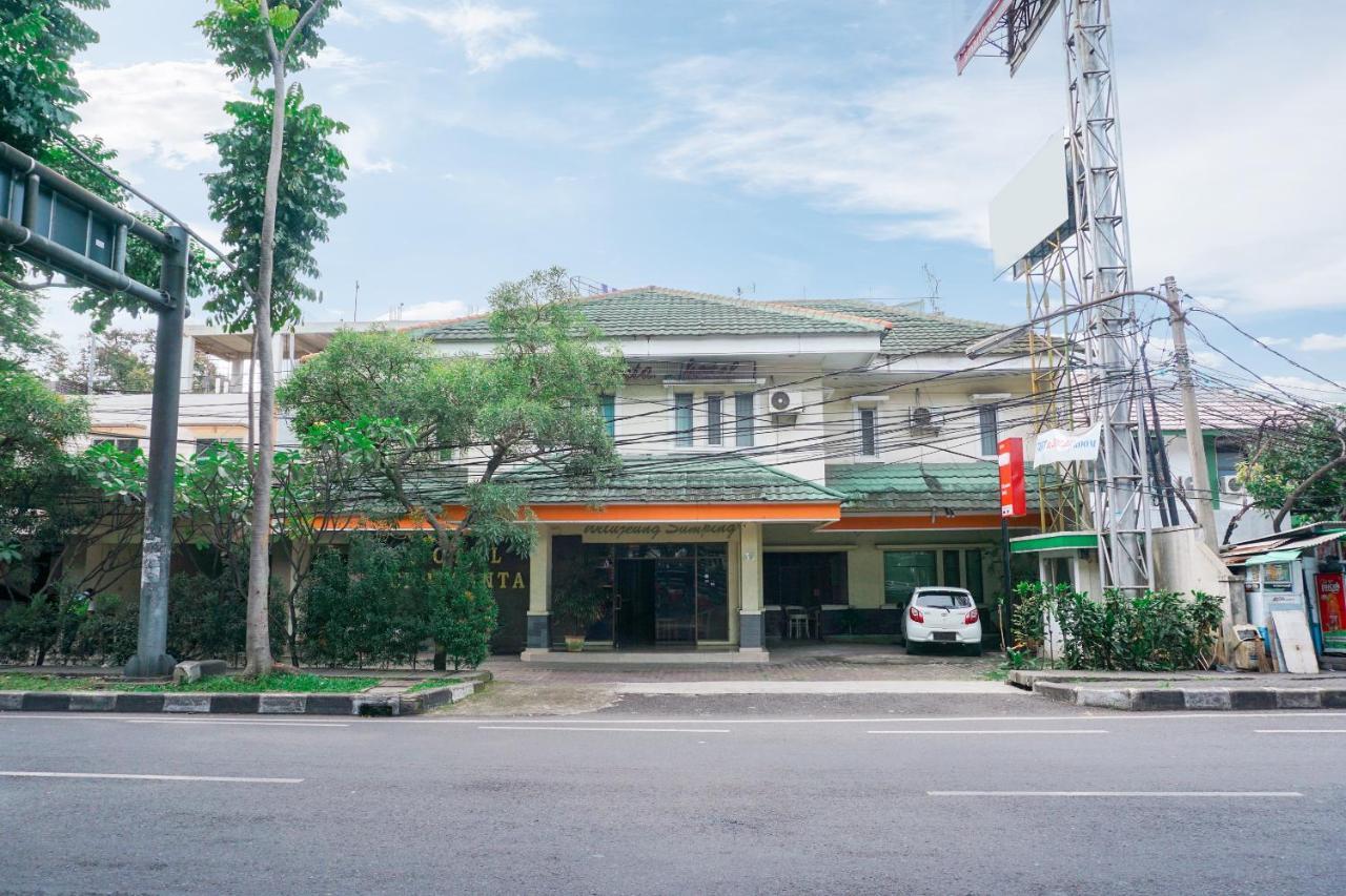 Oyo 2085 Chrysanta Hotel Бандунг Екстериор снимка
