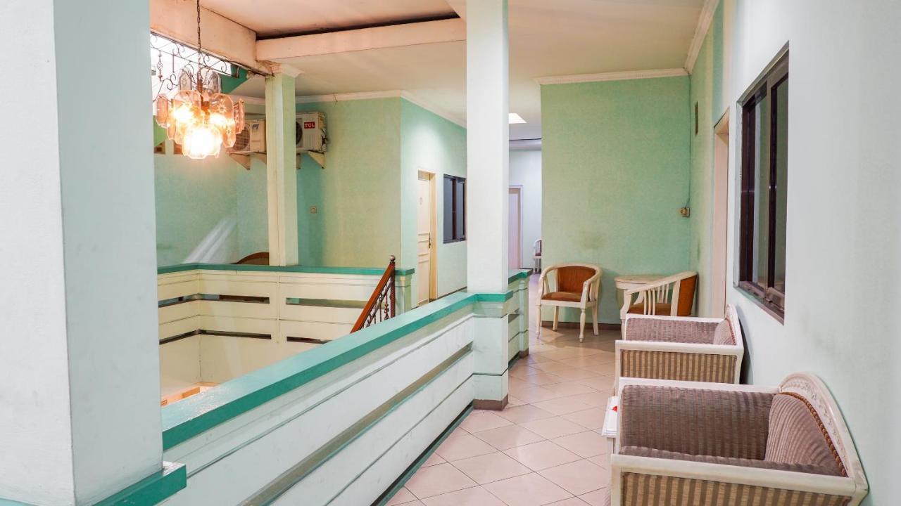 Oyo 2085 Chrysanta Hotel Бандунг Екстериор снимка